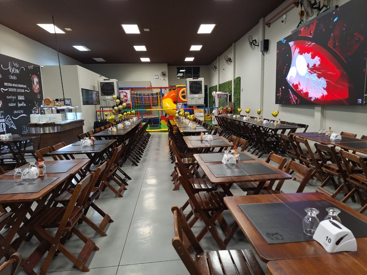 Ambiente da Pizzaria Tio André 1
